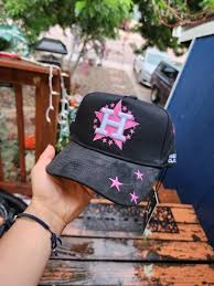 Fashionable baseball caps
